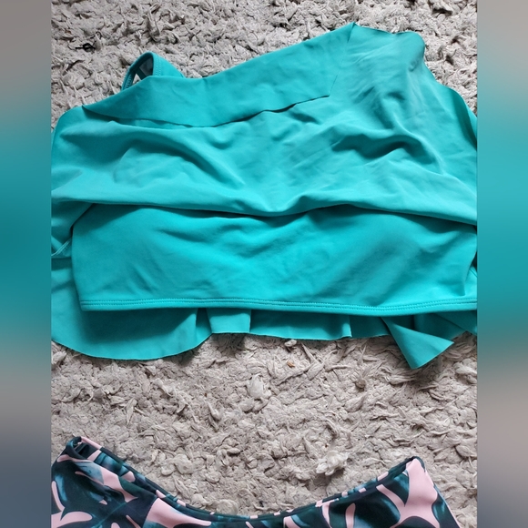 Women's xl Two piece swimsuit - Picture 3 of 5